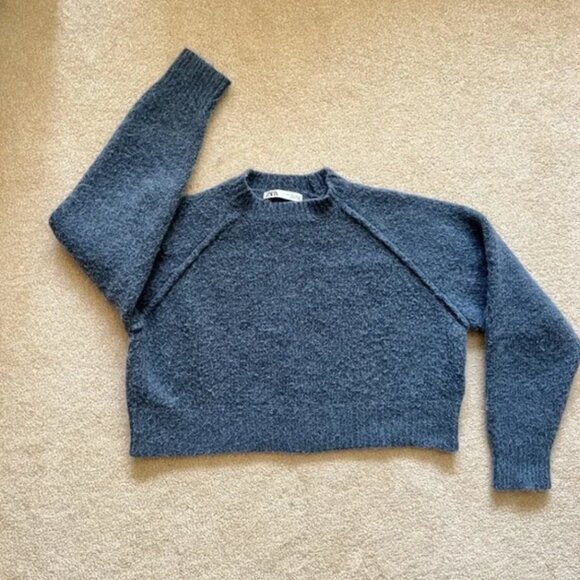 Zara Oversized Cropped Blue Sweater from Zara, Size Large, Boxy, Warm and Cozy - Picture 1 of 4